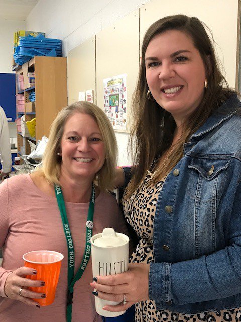 wyasdblue's tweet photo. Great Wednesday morning at Trimmer! Dr. Davies had breakfast and (great) conversations with faculty and staff. It was great to connect with so many teachers and support staff - thank you for joining us!
#wyasd #wyproud @WYASDSupt @MsJLSloan https://t.co/EsitM9WkDh