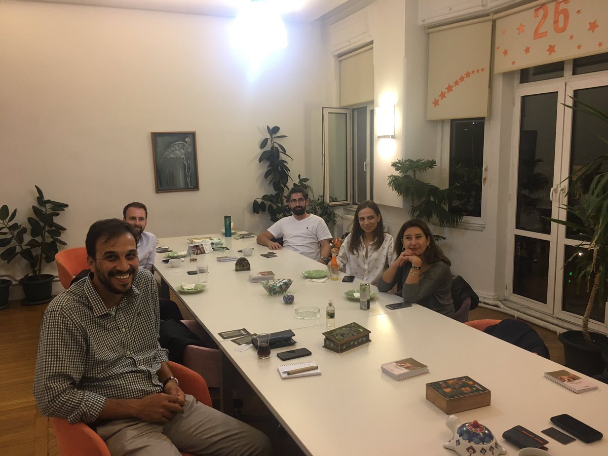 Fintech10TR's tweet photo. Fintech10 katılımcıları şimdi ininal Ceo’su Ömer Suner ile sohbet ediyorlar. 
@OmerSuner 
#fintech10 #fintech #fintek #istanbulfintekmerkezi https://t.co/S1LBgU0wGW