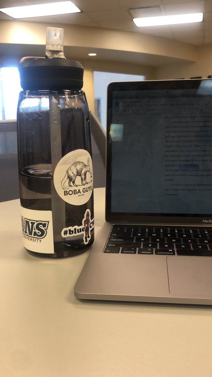 SaraLing20's tweet photo. on that essay grind 💪🏼 https://t.co/Zou0DPW3zT