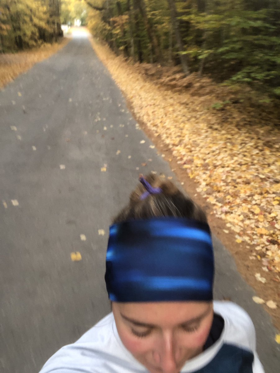 StacyRuns's tweet image. Morning Miles 🥰30* outside- kept my ears toasty with my @BUFF_USA tech fleece headband, but still wore shorts because I don’t want to wear leggings yet 🤷🏼‍♀️🏃‍♀️😅#buffbr #BibChat #run #marathontraining