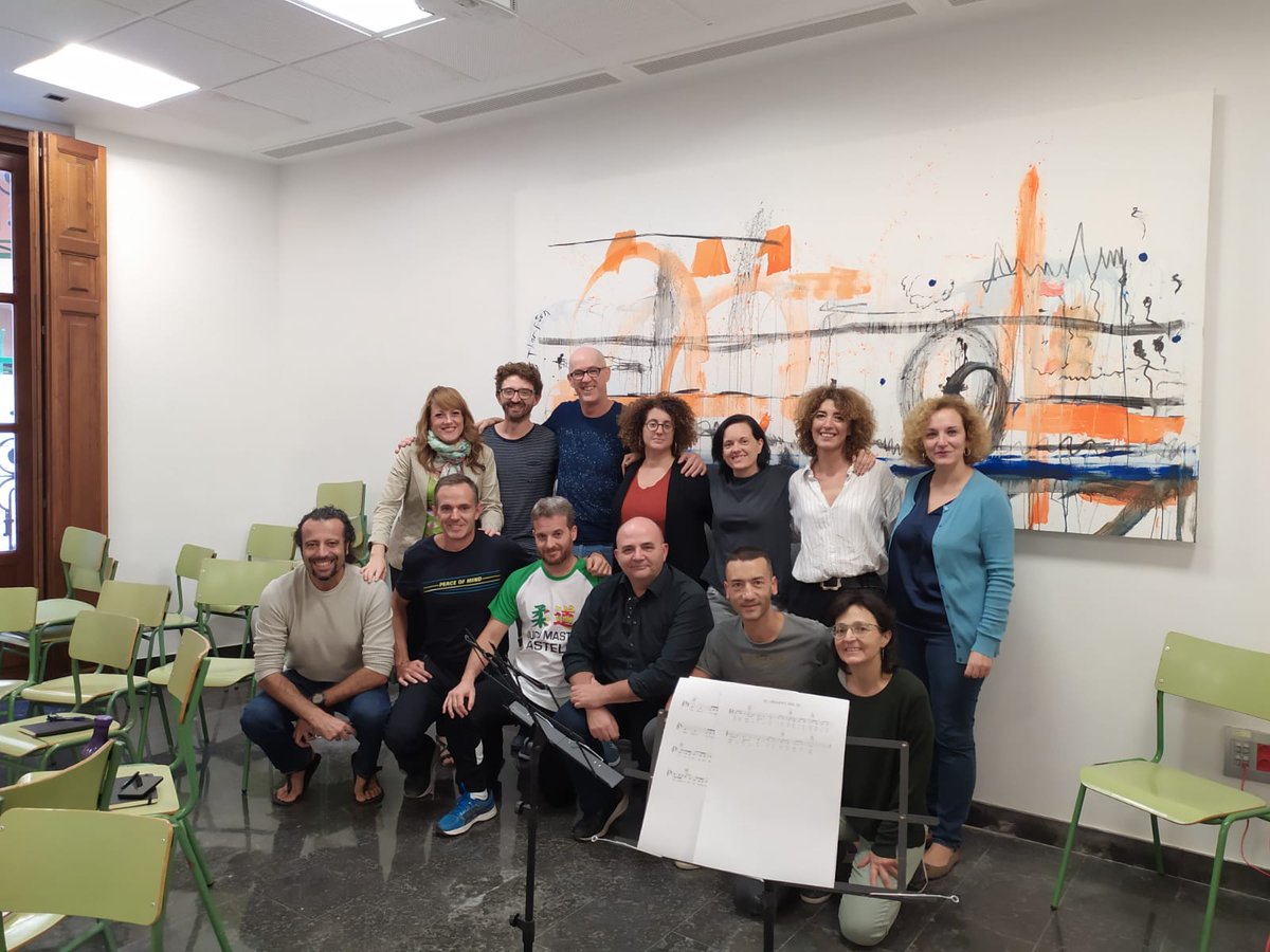 PlanetaDebug's tweet photo. Molta empatia amb l'equip del @CEFIREambitAE @GVAeducacio per posar en marxa #PequeDebug, la branca de #formació en #videojocs i #canviclimàtic per a #professorat #educació #primària Projecte #PlanetaDebug amb suport @fdnc_es #CiènciaUJI #VideojocsUJI #UJIdigital #Comunicació https://t.co/tZ80gNNnRc