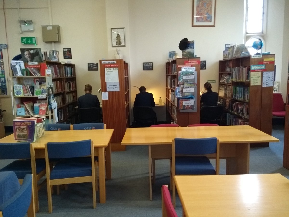 LibraryQeh's tweet photo. Year 13 are shifting up a gear and are studying hard in the Library. https://t.co/ua8DK6U6ns