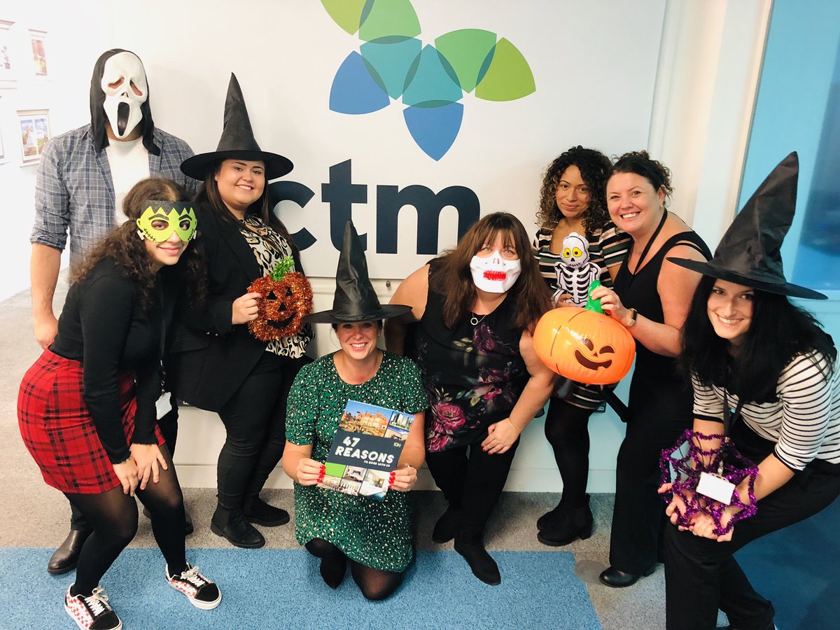 GemmieGemma's tweet photo. Today’s visit was @TravelCTM_UK #London talking everything @HallmarkHotels #LGH Hotels and enjoying some #Halloween fun #quiz #updates #treats https://t.co/cDBNswsisZ