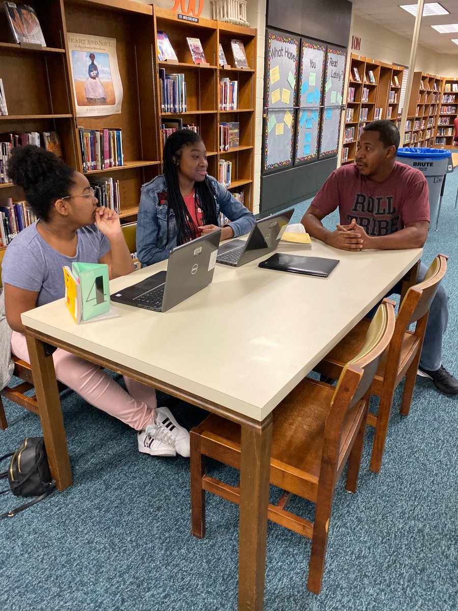 JRMSLibrary's tweet image. Last week, 8th grdrs discussed characters from &quot;Ghost&quot; by @JasonReynolds83 to help prepare them for their upcoming summit this Fri. Building Empathy through relating to the characters. #lifereadyhcps @hcpslib @HenricoSchools @shann1189 @JohnRolfeMS