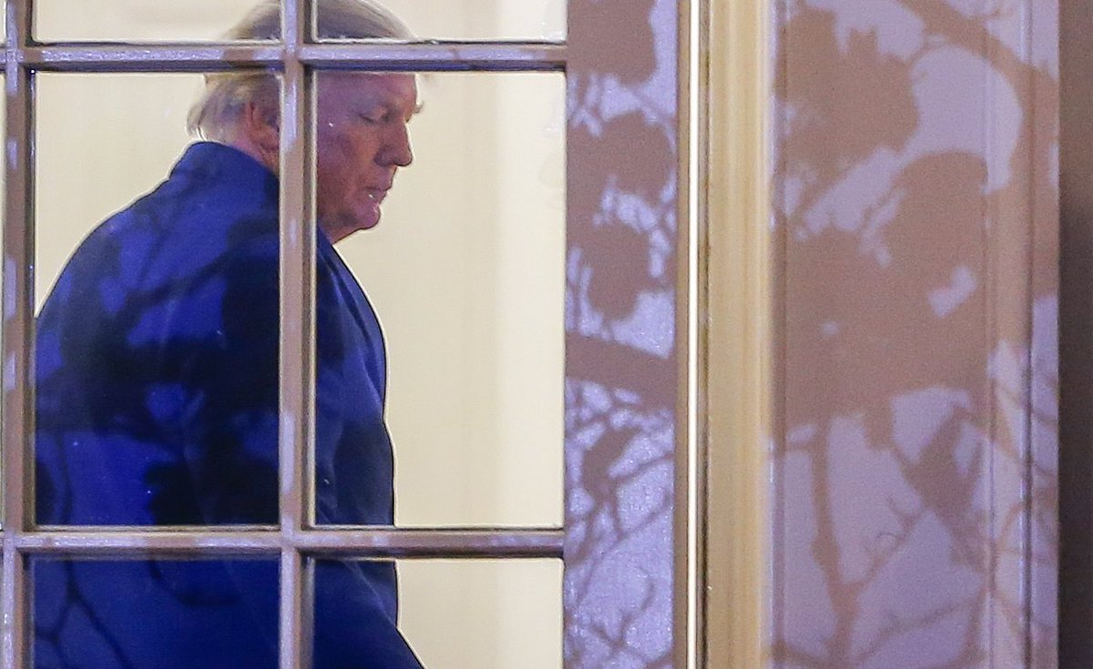 1FroggyEvening's tweet photo. FOR SALE @realdonaldtrump - VERY CHEAP

How much is that Donnie in the window?
The one with the Syria FAIL
How much is that Donnie in the window?
I know that Donnie is for sale

#PresidentForSale https://t.co/TAjvzzpquV
