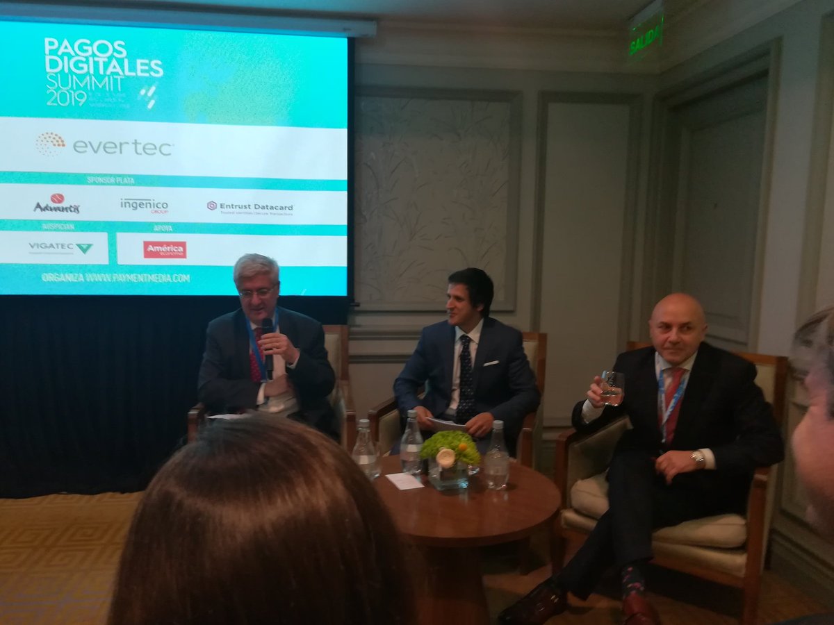 abohinc's tweet photo. #PagosDigitalesSummit Chile . Apertura y modelo de 4 partes #MediosdePago #Napse.global https://t.co/dXlFMYc3sO