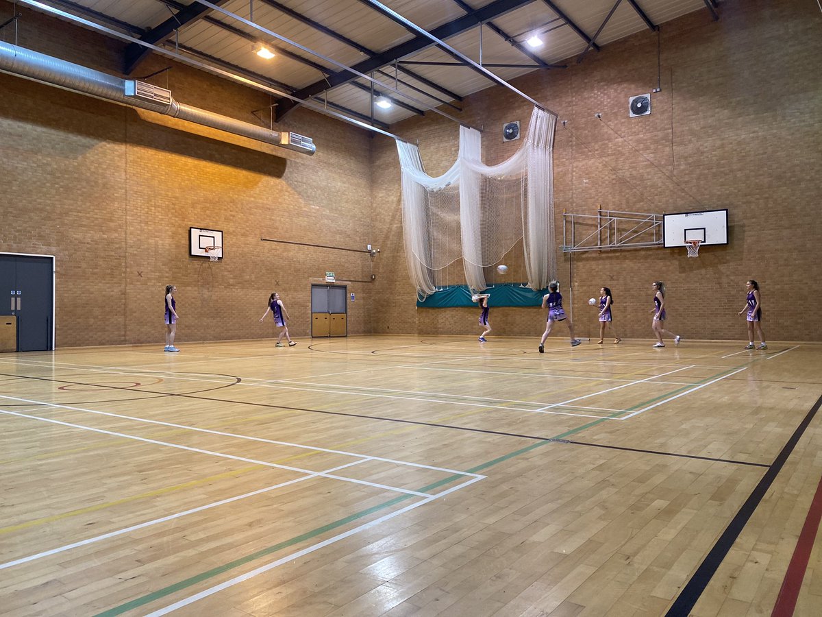 NetballSixth's tweet photo. Warm up time🏐💜 https://t.co/Wqw3xxd9sy