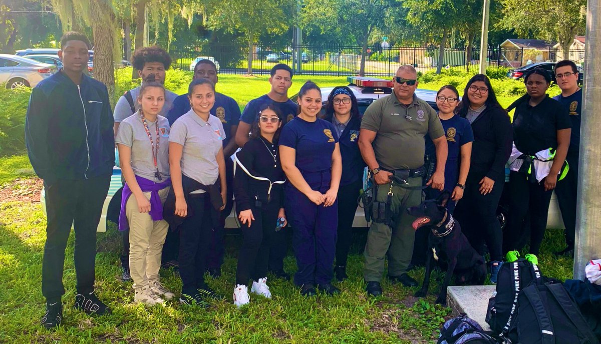 K9 Supervisor Sgt. Aguilar and the police explorers at Miami Central Sr - <a href="/MDSPDExplorers/">Police Explorers</a> serve as an extra layer of safety &amp; security for <a href="/MDSPD/">Miami-Dade SchoolsPD</a> <a href="/MDCPS/">Miami-Dade Schools</a>