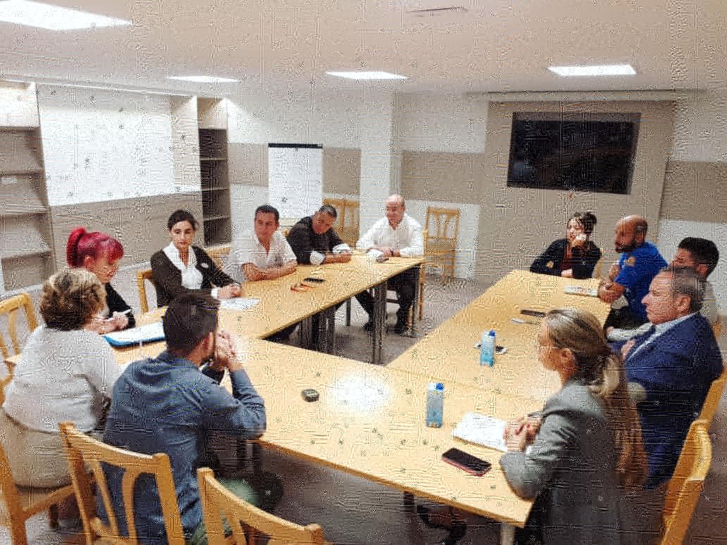 _SolPelicanos's tweet photo. This morning we conducted a fire drill in our hotel; we hope that nothing ever happens, but we're prepared!👨🚒
Esta mañana hemos efectuado un simulacro de incendio en nuestro hotel; esperamos que nunca suceda nada, ¡pero estamos preparados!👩🚒
#firedrill #similacro #SafetyFirst https://t.co/ijUpZQDD0J