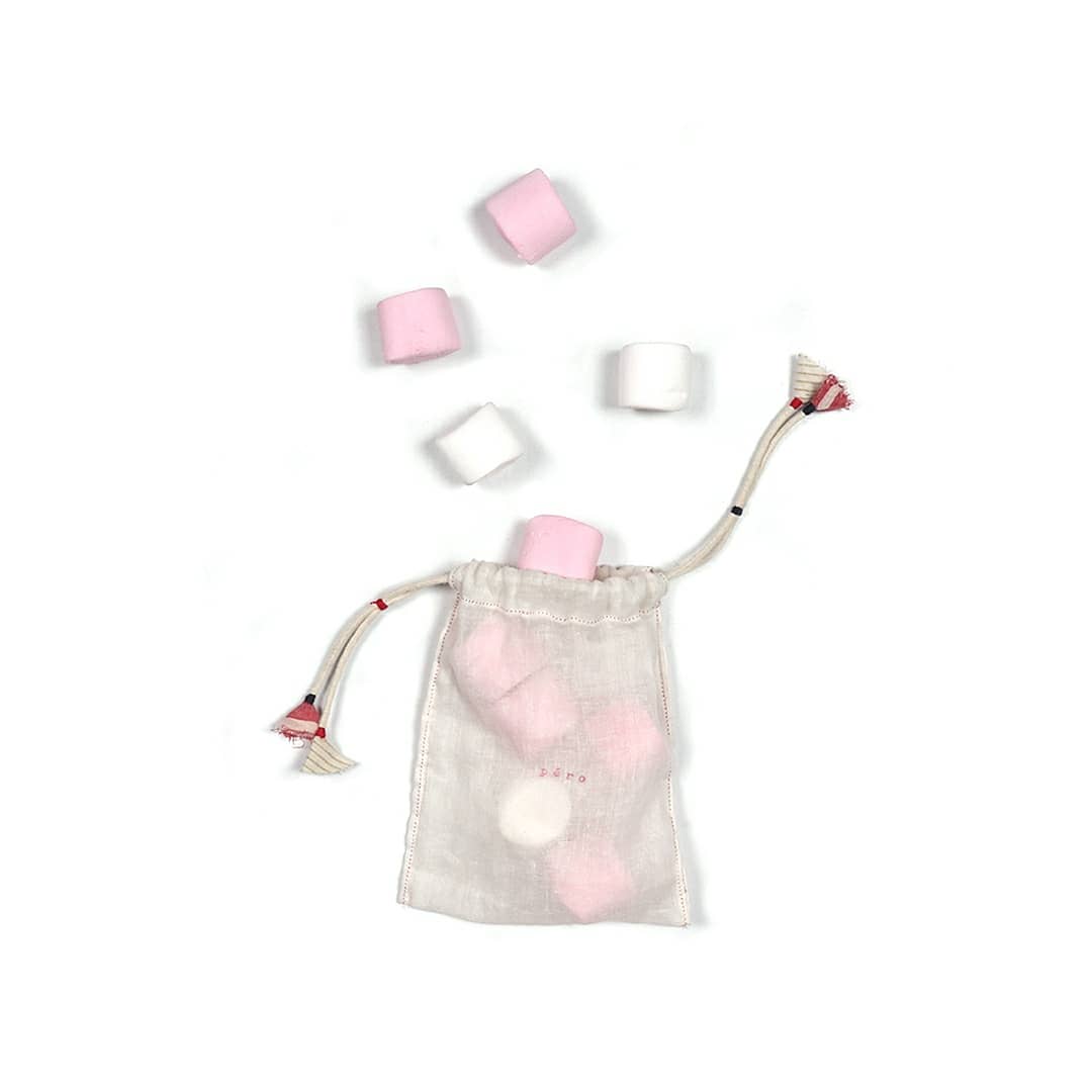 ilovepero's tweet image. For Spring-summer 2016, 'pajama party', we invited people to witness an old school sleepover, with girls dancing in their pajama stripes and checks, some with hair curlers set in their hair.

#pajamaparty  #springsummer16 #10yearsofpero #presskitsofpero