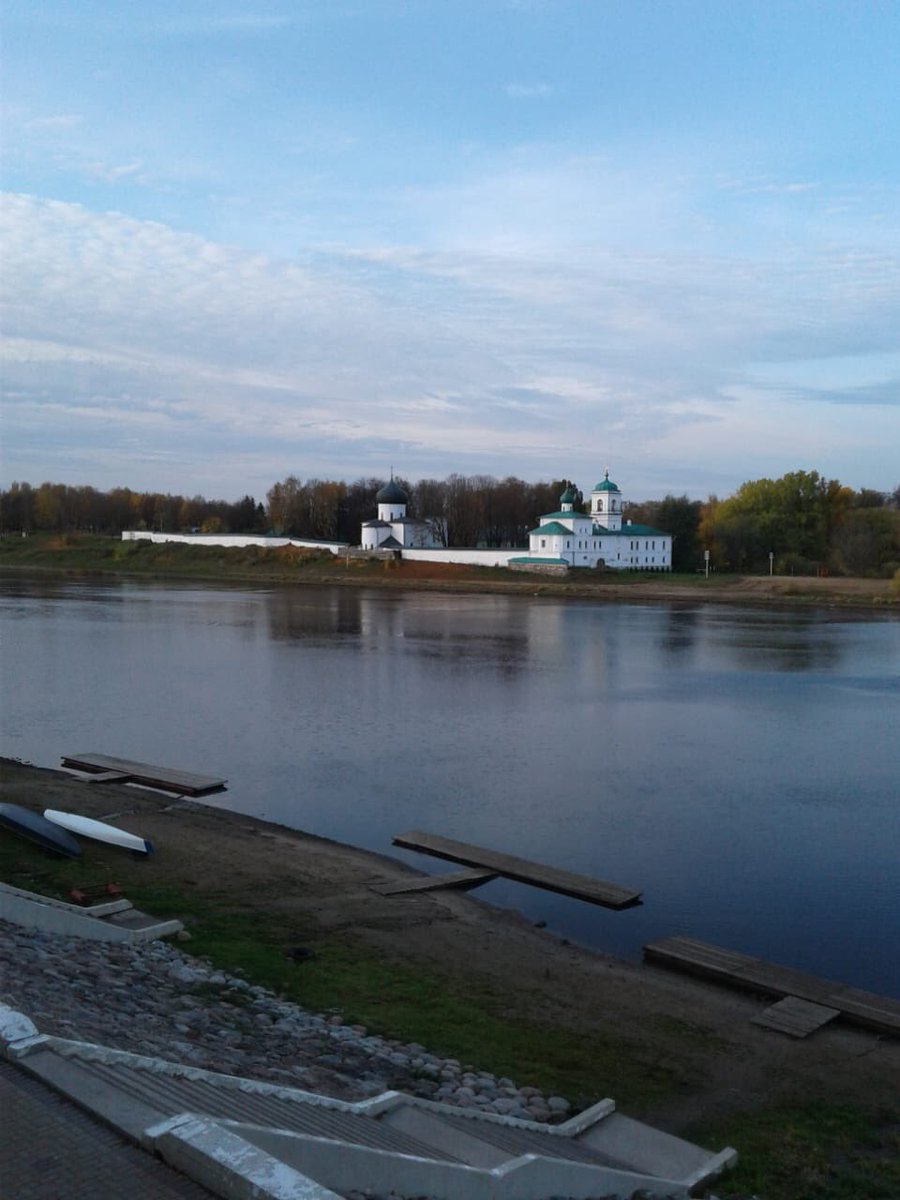 Katrina Simonsen tweet media