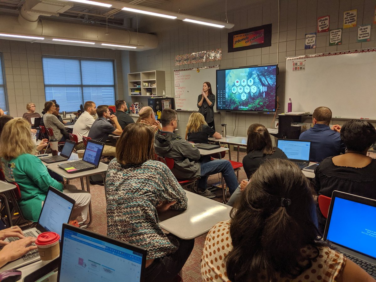 sbroyster's tweet image. And they are off!! #OCSTechExpo is underway. A day full of exciting PD for @opelikaschools teachers. #MyOpelika #OpelikaEdTech