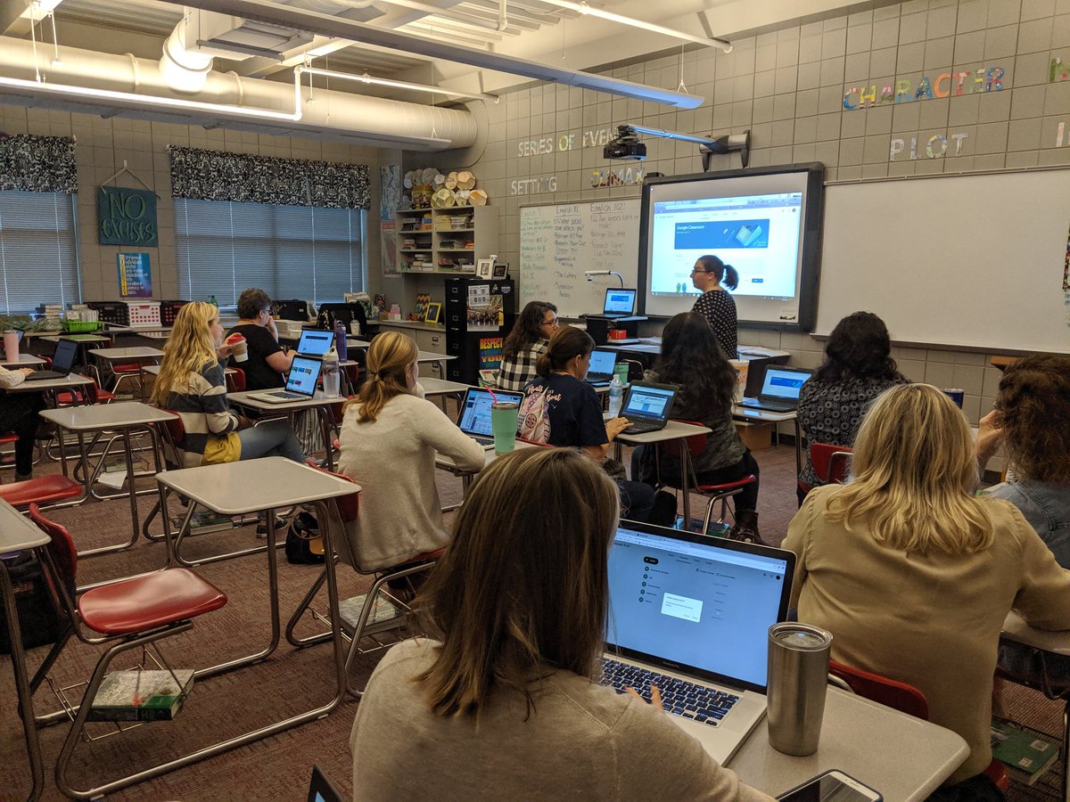 sbroyster's tweet image. And they are off!! #OCSTechExpo is underway. A day full of exciting PD for @opelikaschools teachers. #MyOpelika #OpelikaEdTech