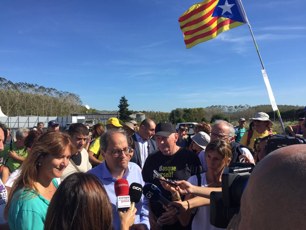 Os quieren violentos y divididos... La respuesta: pacíficos y unidos