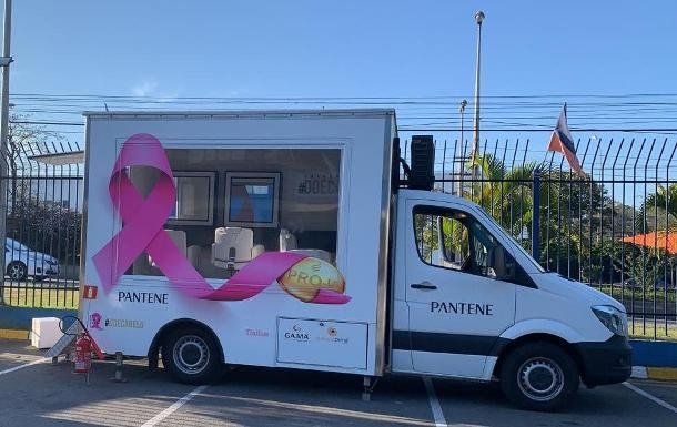 Promoview's tweet image. Integer\OutPromo assina a campanha de Pantene no Outubro Rosa: Nas ruas de São Paulo, a marca volta com o beauty truck realizando cortes gratuitos, das 9h às 18h, para quem quiser doar fios à causa da… dlvr.it/RGJrCv #açãosocial #integeroutpromo #outubrorosa