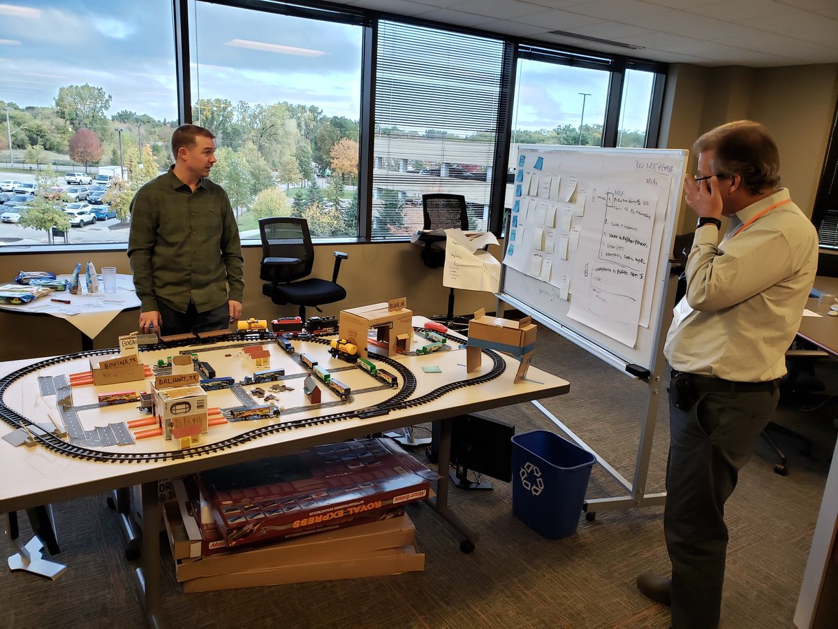 "Doing things physically creates new ways of figuring things out."
#cargill using movement with LOTS of innovation zones,  sticky notes,  and whiteboards to spark great ideas and innovation. 
#mwhslearns visiting Cargill today.