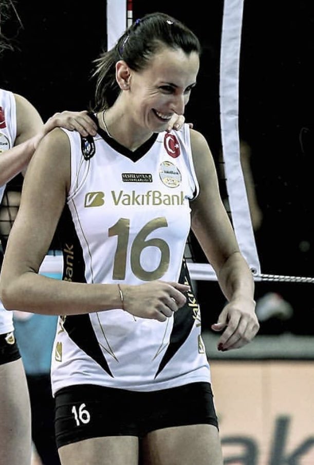 nrgl_oz's tweet photo. WHİTE 💙 @MilenaRasic1 https://t.co/0dFTbvRMh0