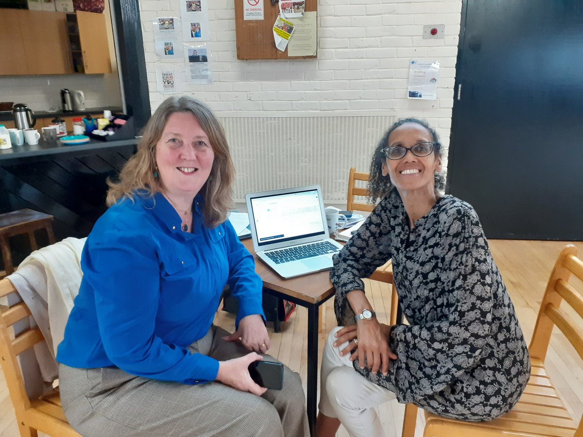 Thank you so much @helenmilner for visiting our small Southwark community.

#GetOnlineWeek #Southwark #BrandonEstate #Digitalhealthliteracy