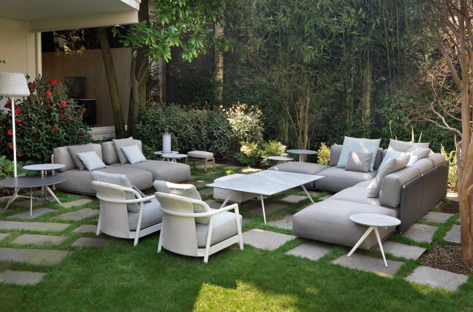 interdesign_uk's tweet photo. PRODUCT OF THE WEEK
Eddy #sofa from the new Outdoor Collection by #FLEXFORM
#flexformlondon https://t.co/MYbii3Etew