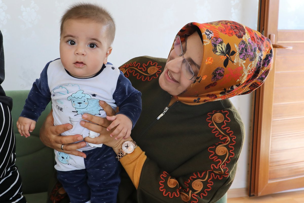 Boglangan, osilgan, sikilgan va shagged fotosuratlari