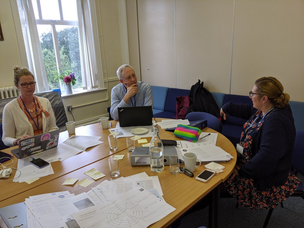 Fantastic discussions regarding Computing and IT curriculum during <a href="/WeAreComputing/">National Centre for Computing Education</a> session hosted at <a href="/FulneckSchool/">Fulneck School</a> #collaborationatwork <a href="/NCCEYork/">NCCE Yorkshire & Humber</a>