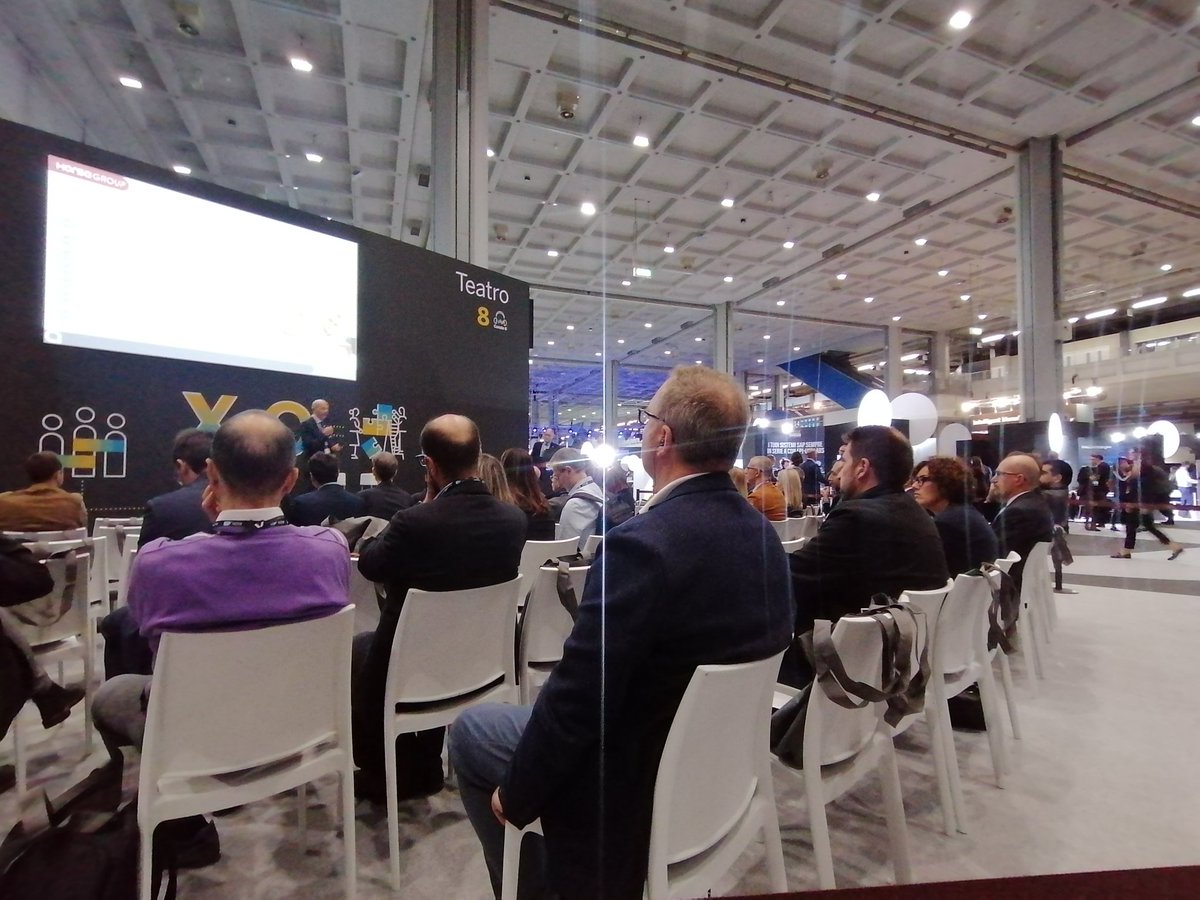 HorsaSpa's tweet photo. Comincia l'intervento di Horsa a #SAPNOW 2019: parliamo della strategia di #CustomerEngagement che ha unito #CRM e #ERP in #rivacold https://t.co/t3qJ6EioYd