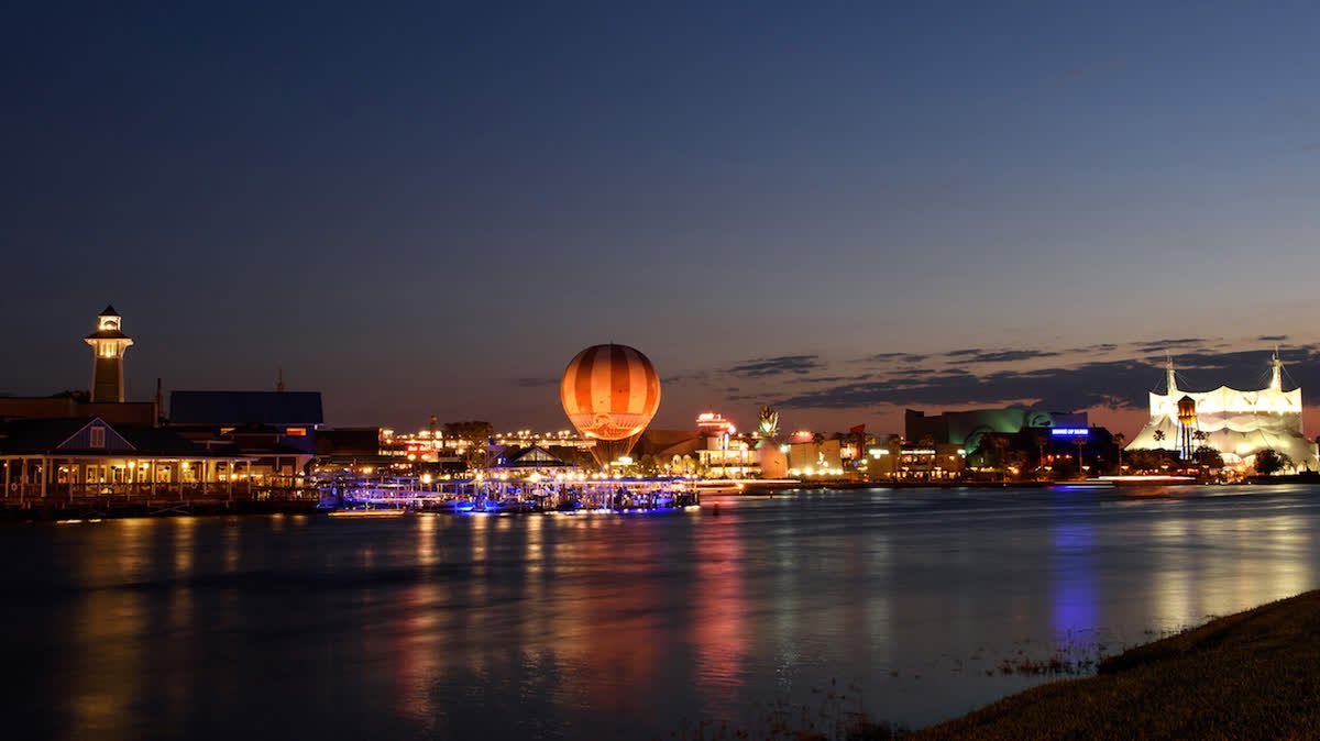 ComfortSuitesFL's tweet photo. Fancy or casual? From food trucks to swanky dining you will find it at Disney Springs®  https://t.co/x5qDghkVa5

#ComfortSuitesMaingateEast https://t.co/D7gFSMlfWV