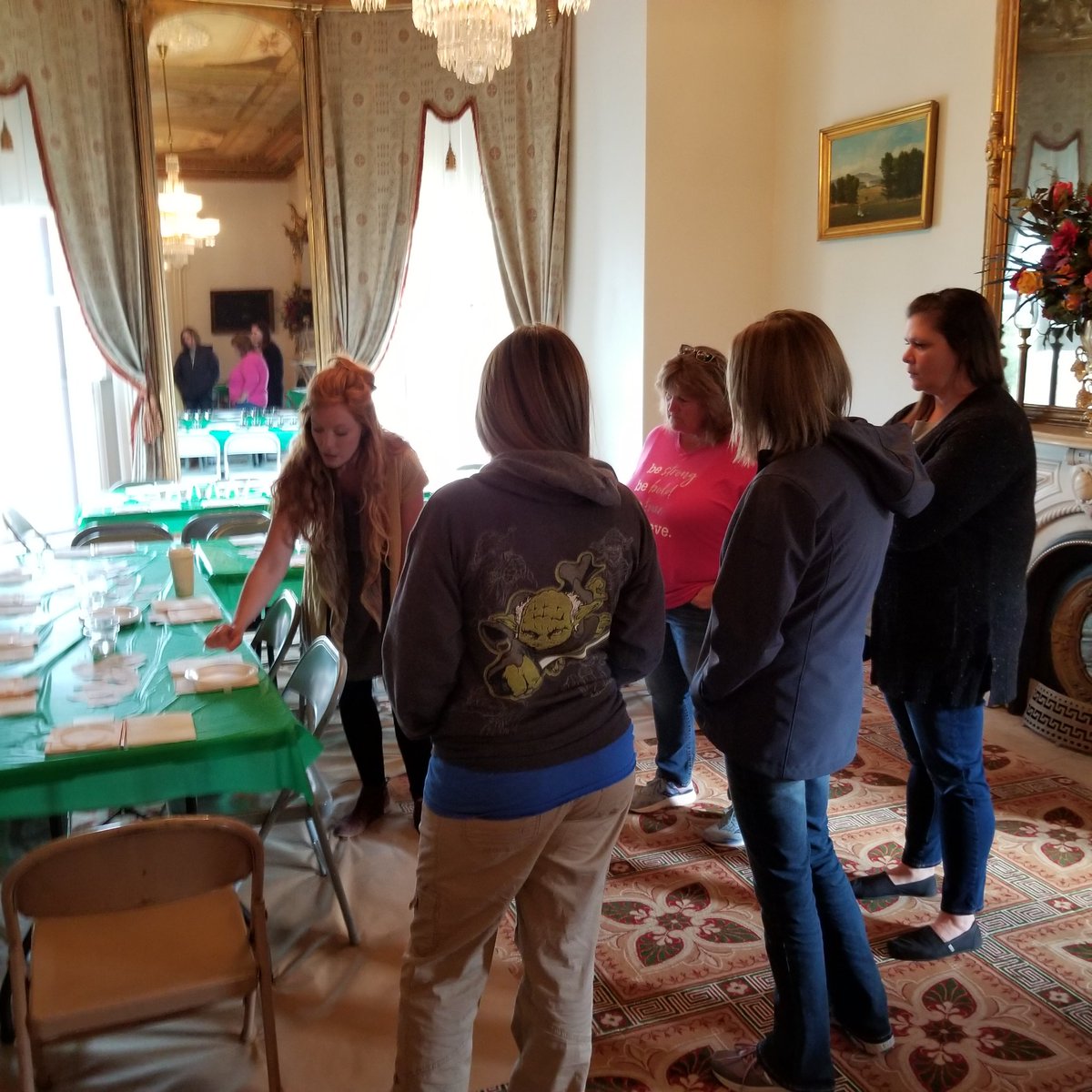 gccsadvanced's tweet image. Thanks #gccspride parent volunteers for assisting with the Culbertson Mansion seminar for high ability students. Thanks IAC Arts in the Parks Grant.