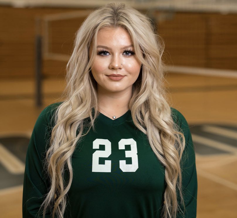 Come out tonight at 6:00pm to celebrate our S•E•N•I•O•R #23 Mallorie Williams! 

Hilltoppers 🆚 UC Clermont Cougars

📍 OUC Shoemaker Center 

🏐 KIA KAHA