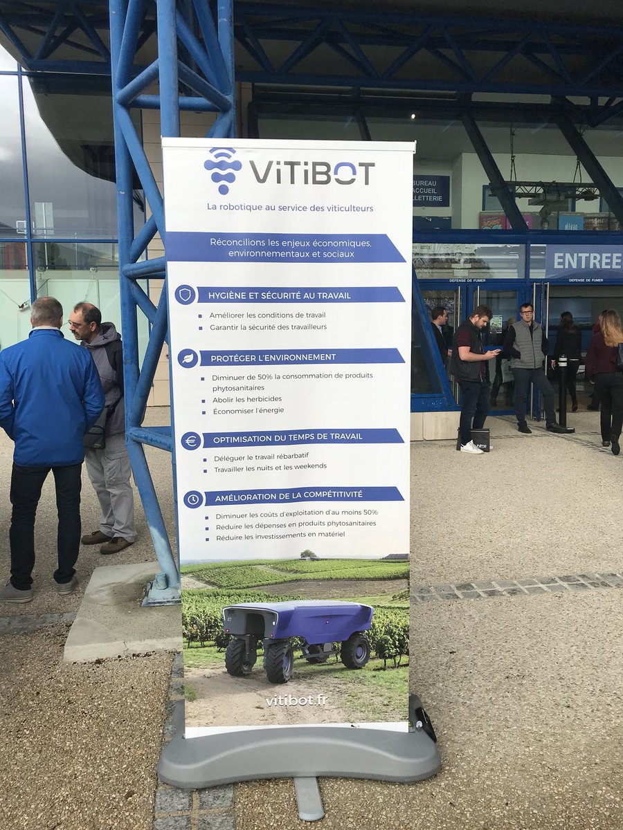 GuilhemDWT's tweet photo. Voici le BAKUS de chez VITIBOT avec ses Tweel! 👌👍#VITEFF #TWEEL @MichelinAgriFR @VitiBot https://t.co/hXqktNyisg