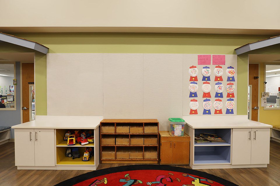 GSArchProducts's tweet photo. The Kirkwood Child Development Center has a reading tree with Serenade Clouds as leaves and tack boards in every class room and the multi-purpose room.
#child #daycare #acousticpanels https://t.co/6DSwuuZAX0