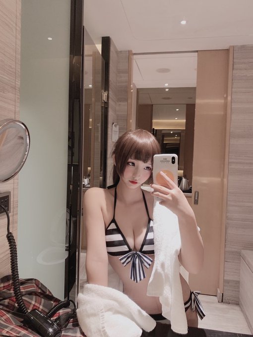 Twitterのコスプレ画像32