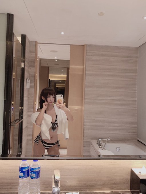 Twitterのコスプレ画像31