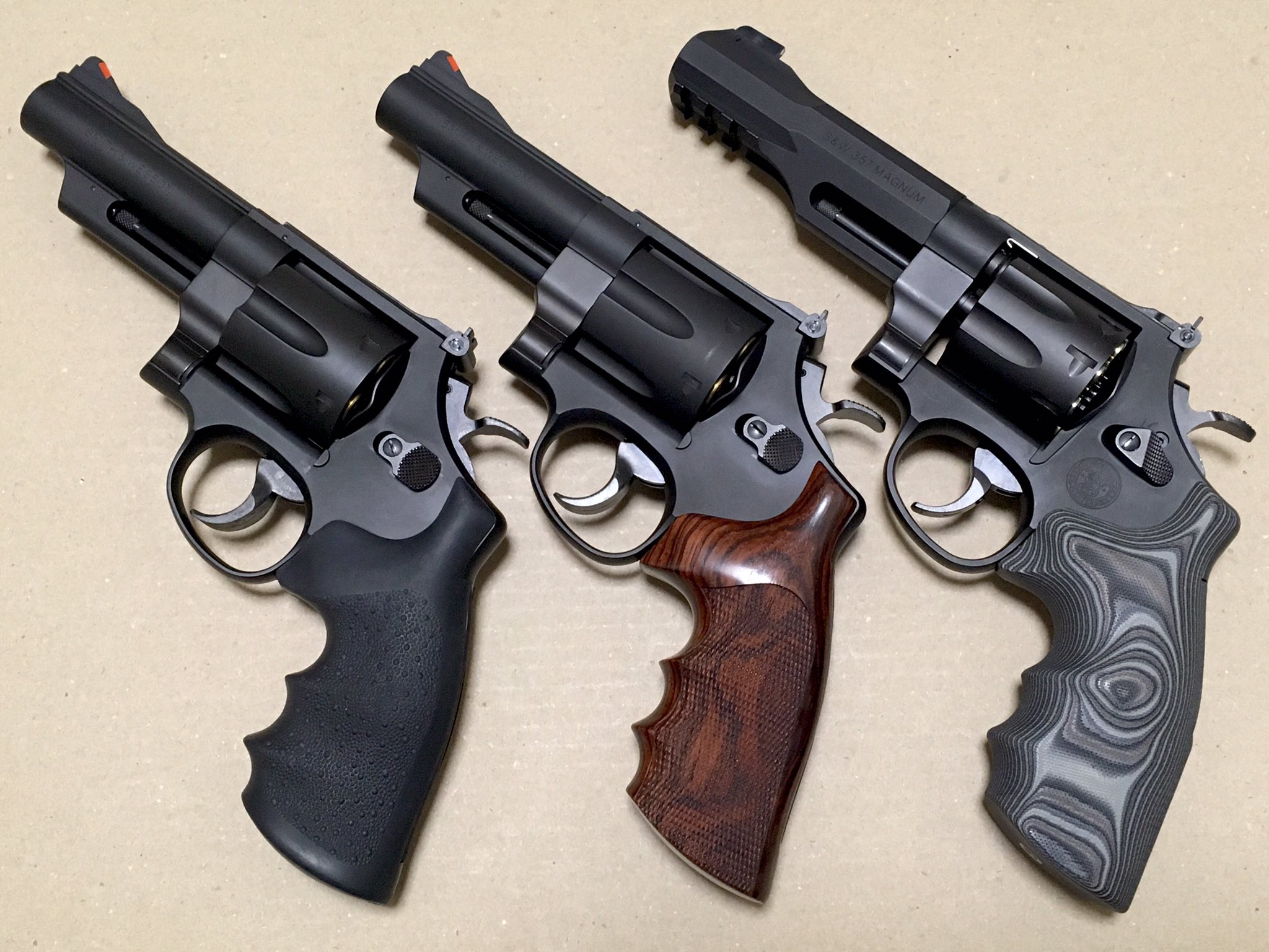 HOGUE S＆W Jフレーム G10グリップ HOGUE S&W Jフレーム ラウンド