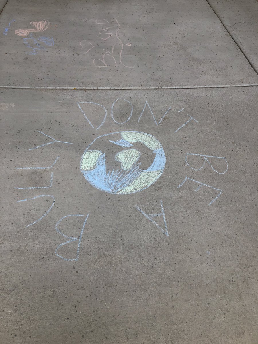 Shabonee27's tweet photo. Shabonee students decorated the front steps with kind words and pictures. https://t.co/FWxt32x4qW