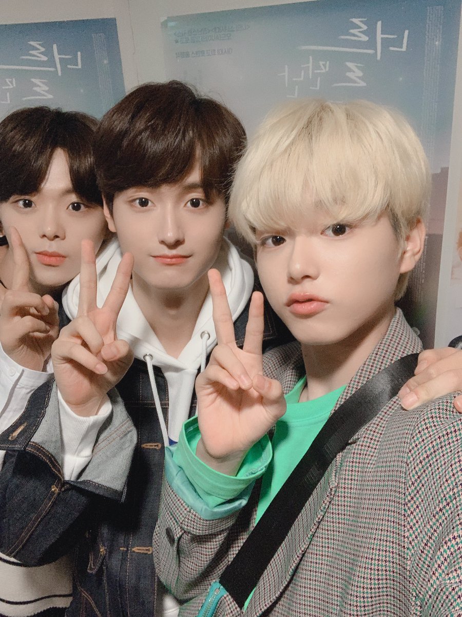 maroo_ent's tweet photo. [#TEENTEEN]

10월 16일 틴틴 다이어리📝

#틴틴 처럼 달콤하고 설렘 가득한 #너를만난여름 

달콤함이 가득한 설렘을 느끼고 싶다면‼️ 여러분들 모두 틴틴하세요🤗

틴틴과 함께라면 앞으로 더욱 설렘 가득해질 거예요💕💕💕

#이진우 #이우진 #이태승
#VERY_ON_TOP https://t.co/i9w2PU4USw