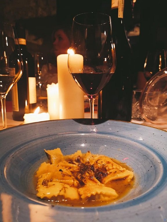Take yourself on a culinary journey through the hills of Italy, specifically the Piemonte region with food &amp; paired wines from <a href="/DivinoEd/">Divino Enoteca</a> . A superb evening of eating and drinking! tartanspoon.co.uk/home/review-ea… #Review #Italy