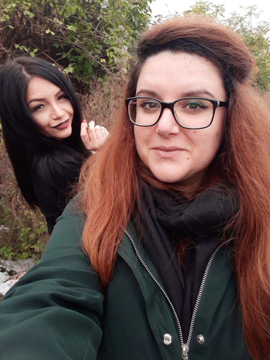 s20ploiesti's tweet photo. Photoshoot vibes😁😁
#wednesdayactivity #bts #wehavefuntogether https://t.co/2cxAAfLJ2i