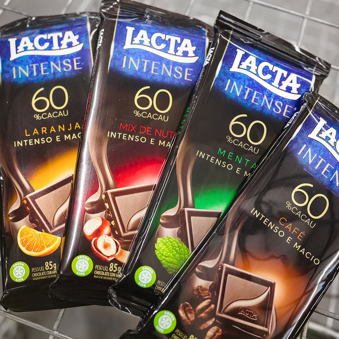 RissulOficial's tweet photo. Separando um de cada, para agradar todo mundo da família. 😋 #passanorissul #novidade #lacta #lactaintense https://t.co/EQc4idBgzS