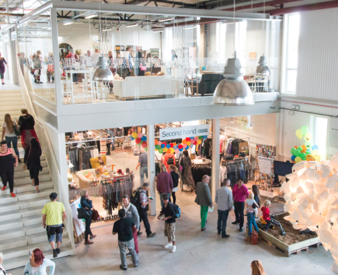 'Worlds first recycle shopping mall' als inspiratiebron, op 11 november bij CoCasa (cocasa-live.com) in Amsterdam; ben je erbij? cocasa.com/blog/4746/duur… <a href="/DuurzaamNieuws/">Duurzaamnieuws.nl</a> <a href="/DeGezondeStad/">De Gezonde Stad</a> <a href="/duurzaam020/">Duurzaam020</a> <a href="/NatuurIJburg/">Natuurlijk IJburg ⭕️</a>