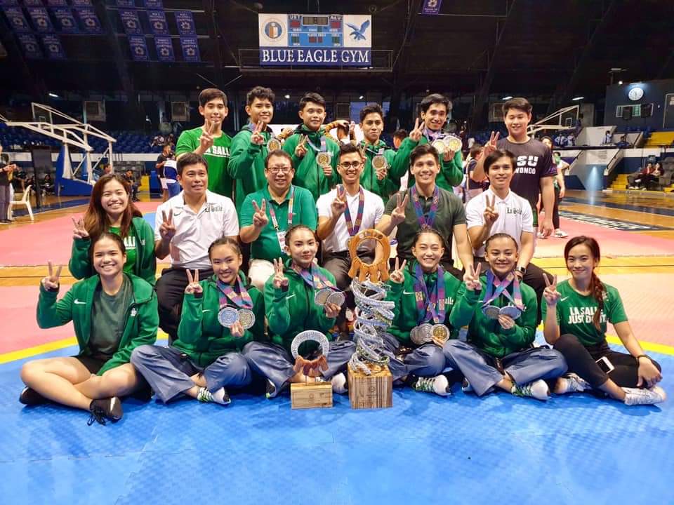 wild_riccochet's tweet photo. Family growing bigger and better from time to time. Cheers to a wonderful Season 82 finish! πππΉ
#AllforMore #Season82 #AnimoBeastmode #ThroneDefended
#4wardLasalle https://t.co/MnI46W4LzR