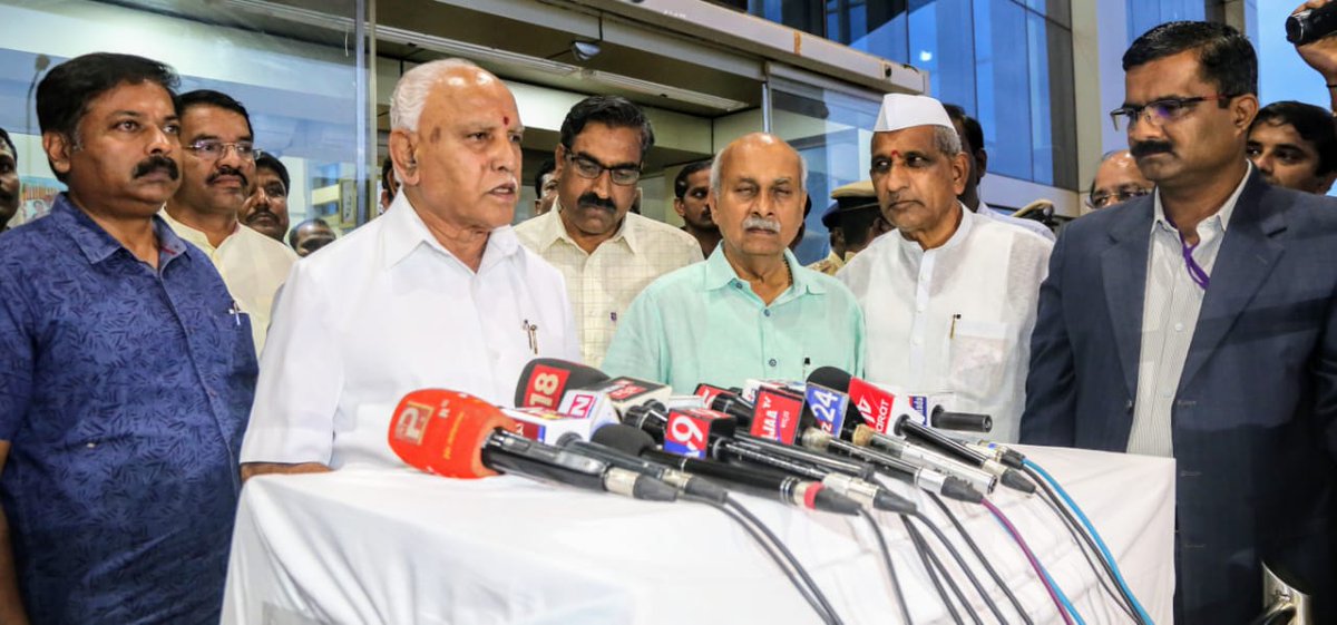 Honorable Chief Minister @BSYBJP announced that State government will pay ₹ 10,000 more per hectare for both dry land and irrigated land crops to farmers who suffered crop loss during recent floods. He made the announcement at Belagavi Airport.
#karnatakafloods 
#bsyediyurappa