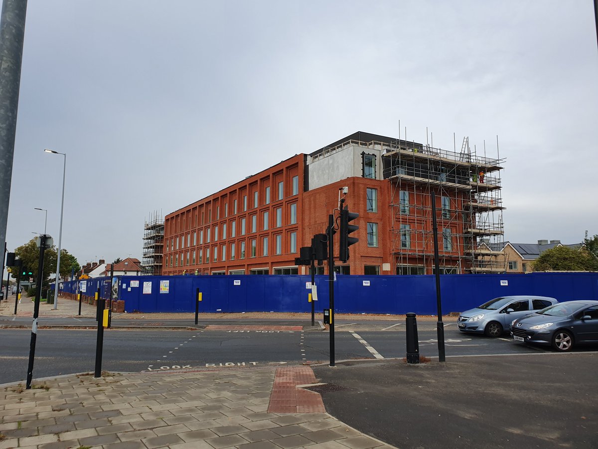 TiletecGroup's tweet image. On site at the new @ibishotelsuk in #Hounslow working with TW Construct Ltd to tile the new reception area.  Prior to tiling we have used @MapeiUKLtd decoupling membrane, latex &amp;amp; adhesives to ensure that the 1200x600 tiles can withstand the high foot traffic. #ukconstruction