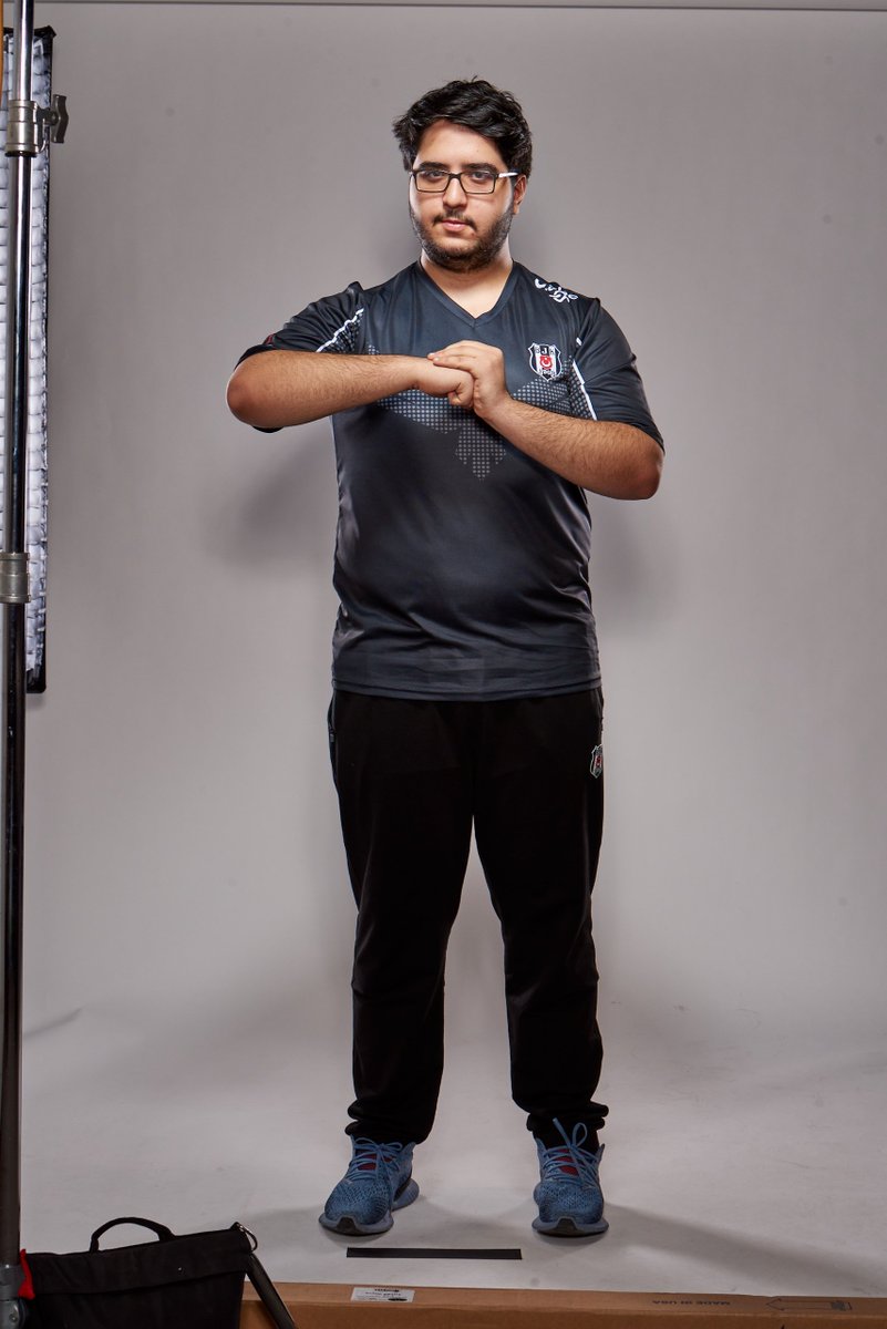 Değişmeyen tek şey şişmanlığım. #League10