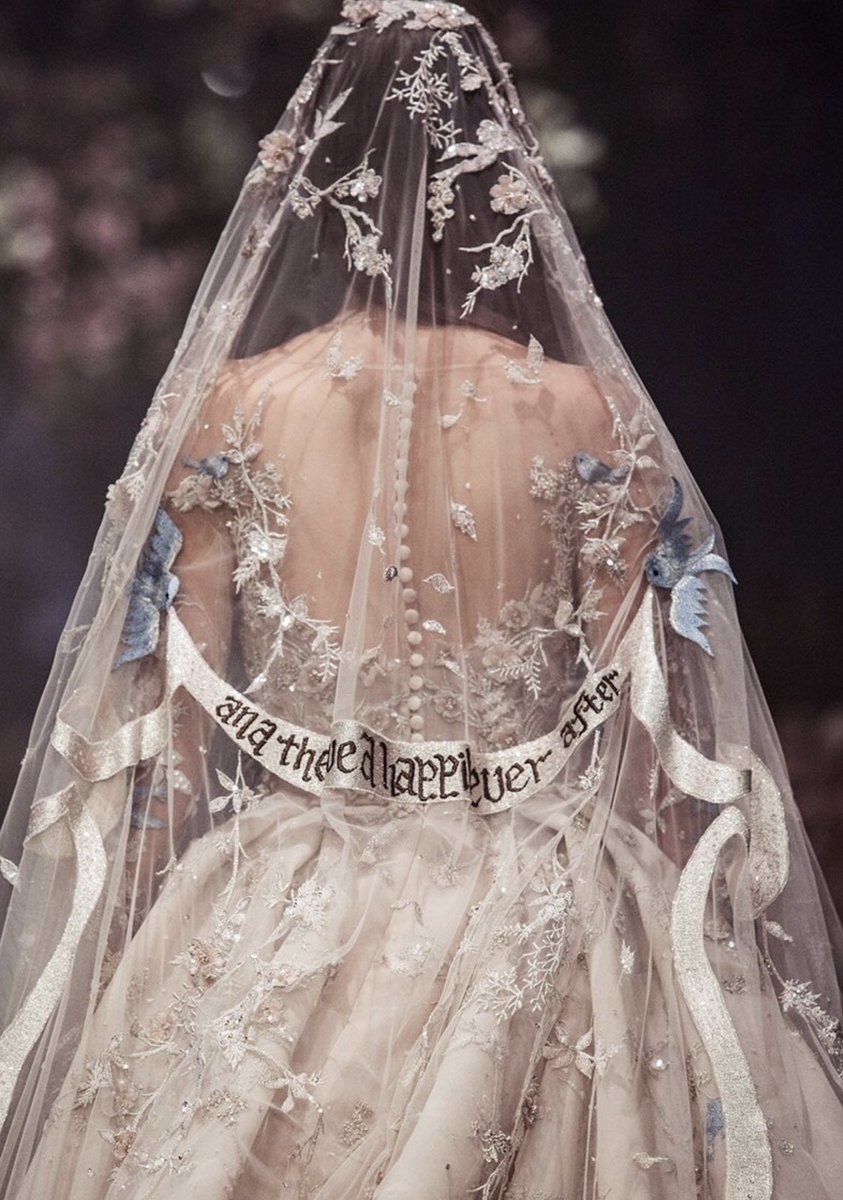 femmeduart's tweet photo. Paolo Sebastian Haute Couture SS18 https://t.co/uFsi42cav4