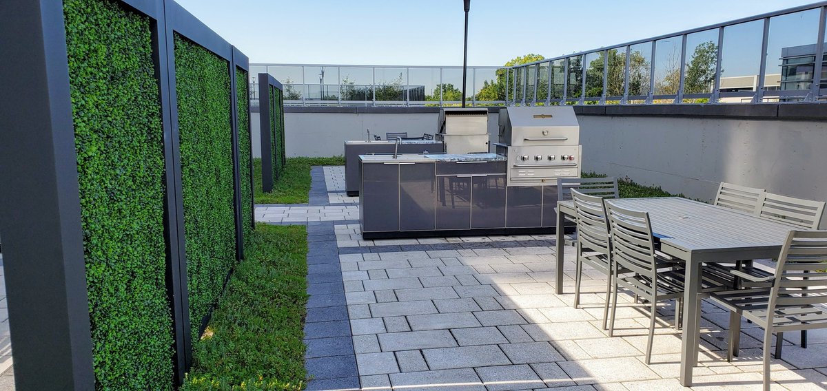 seferiandesign's tweet photo. Check out these close-up shots of the #Paradigm #GreenRoof and Amenity #Terrace we designed in #Burlington, ON. πΈ #Greentario #greentariolandscaping #SDG #Seferiandesigngroup #outdoorgym #landscapedesign #landscapearchitecture #landarch #BurlON https://t.co/Zm5sEhcKPM