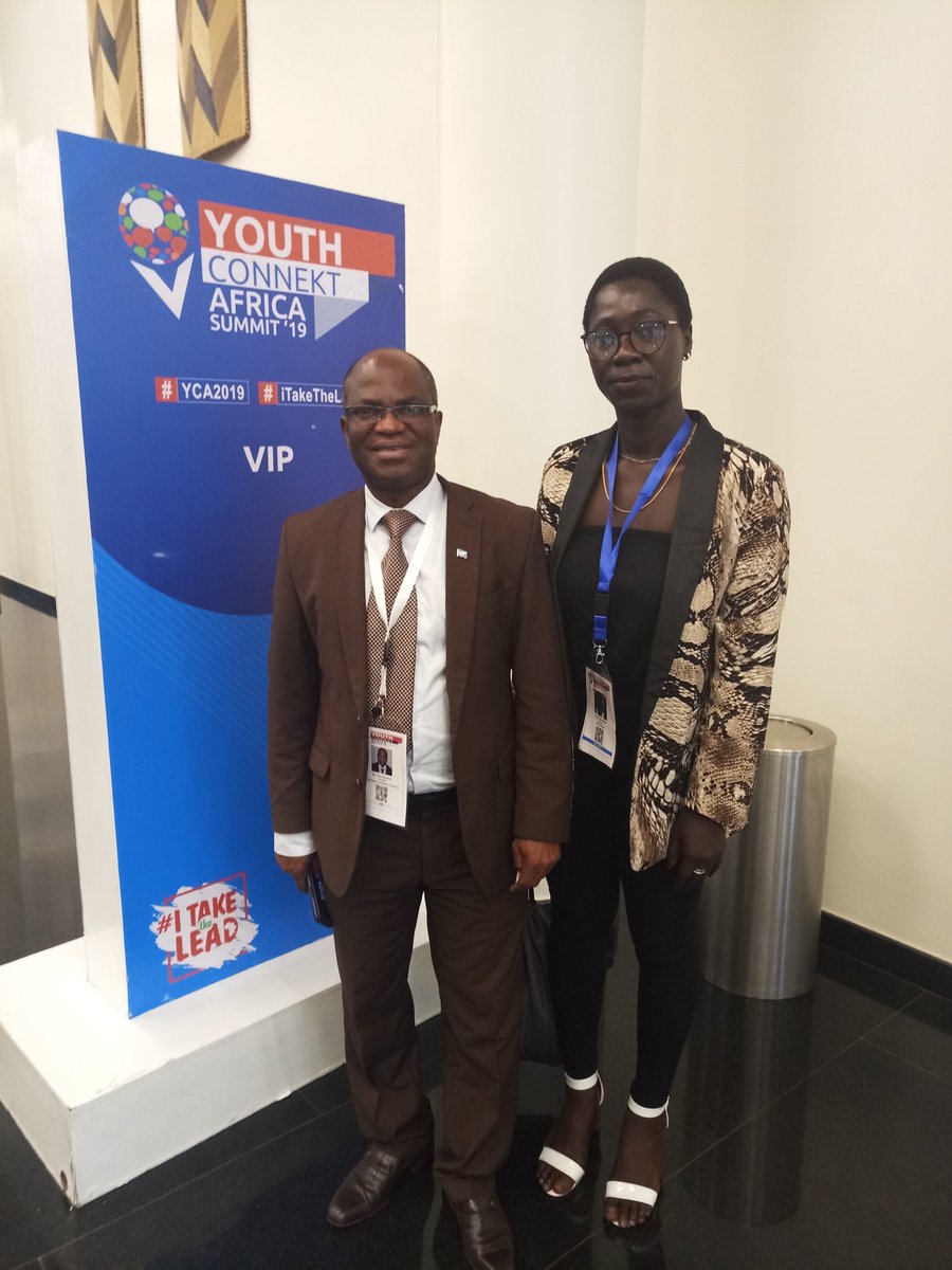 vimiprofi's tweet photo. #YCA2019 
On dit souvent que du choc des idées, jaillit la lumière. 
Merci à son Excellence Mr #PAUL_KAGAME pour l'exemple que  vous donnez à la Jeunesse Africaine 🙏🏾 https://t.co/UulCU4An7U