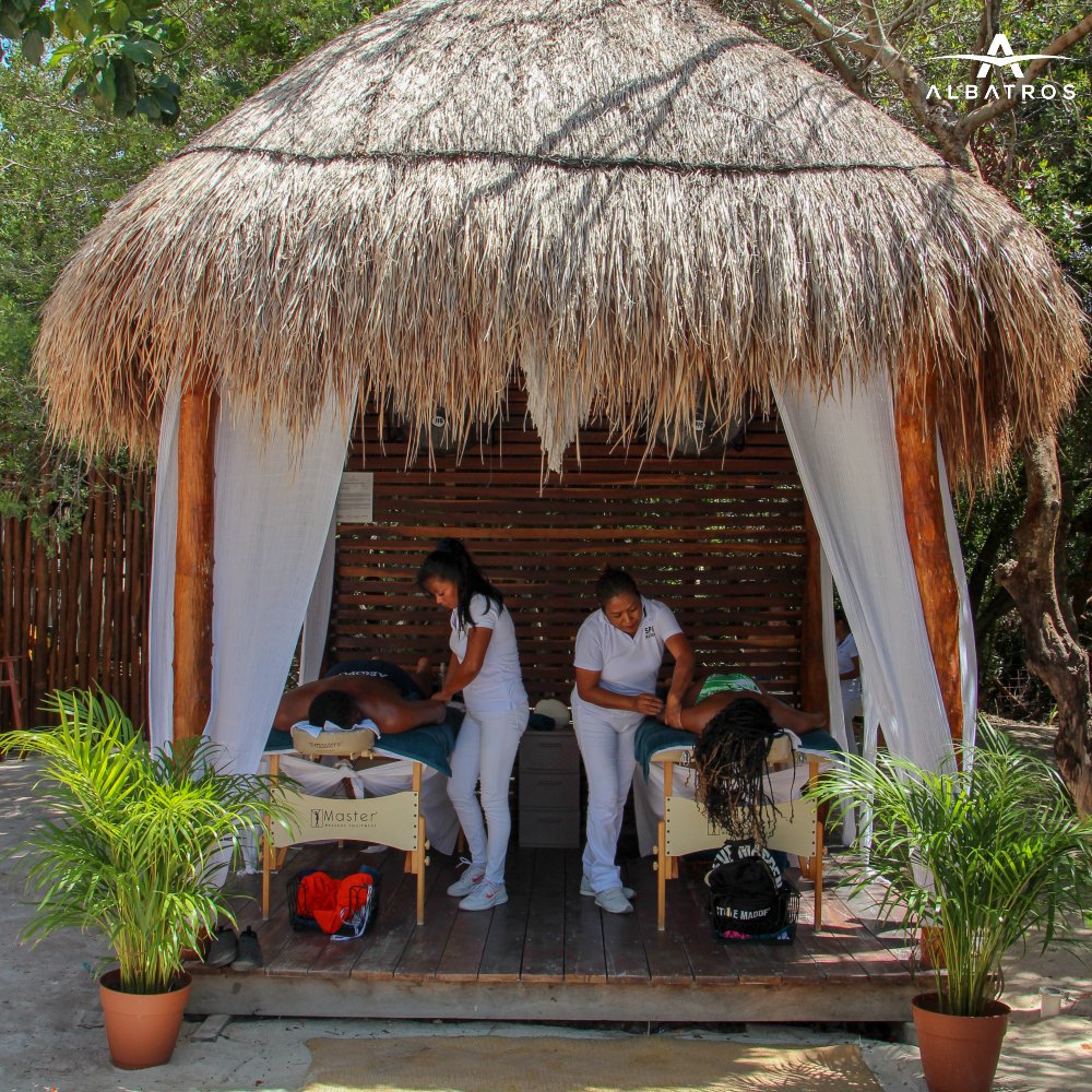 TourAlbatros's tweet photo. A good massage is the best medicine to make you feel happy. https://t.co/BS4kjcMLok