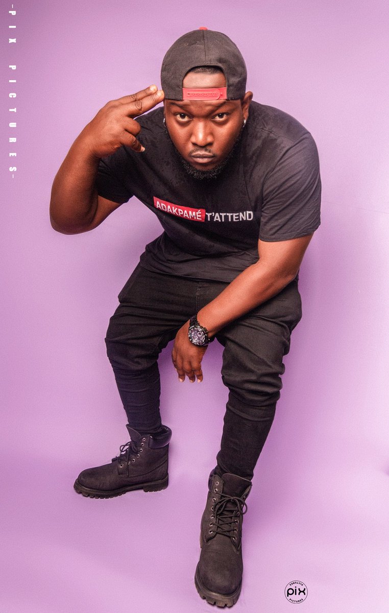 peewiilogoti's tweet photo. En forme plus que jamais en attendant l'événement hip-hop le plus hot de l'année🔥🔥🔥🇹🇬. Rendez-vous le 02 novembre 2019 à partir de 17h sur le stade Olympio d'adakpamé.
#MIGEVENT
#GLAMATANATION
#ADAKPAMÉTATTEND
#NEWDEALCORPORATION
#CONCERTDÉDICACELOGOTI https://t.co/72iFi327LG
