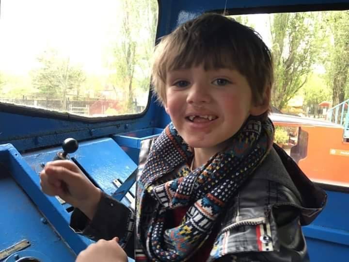 rachel_gribben's tweet photo. Need help from Twitter #SEND and #autism friends. A mum in one of our local groups is desperate as her son has lost his coat. He has autism and this is the only coat he will wear. Sainsbury's no longer stock it. Needs age 6-7 or larger. Pls retweet far and wide. #HelpJackson https://t.co/JnNyj2xvdt
